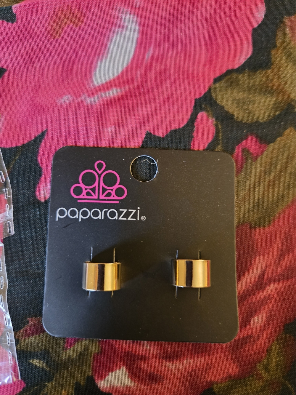 paparazzi Shiny Gold Cylindrical Hoop Ear Cuffs